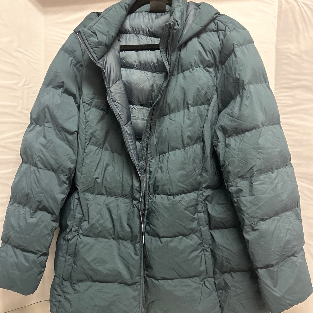 Women’s hooded puffer jacket size xxl
